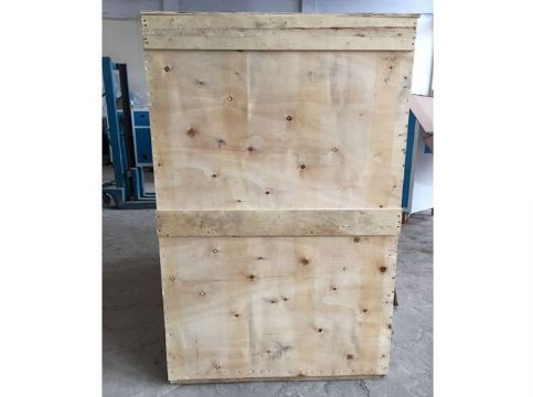 點(diǎn)擊查看詳細(xì)信息<br>標(biāo)題：三立方制氧機(jī)發(fā)貨圖 閱讀次數(shù)：3889